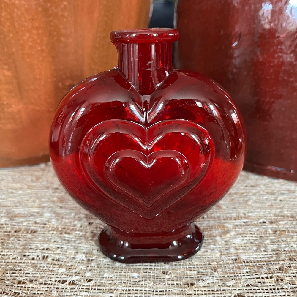 Vintage Triple Heart-Shaped Red Glass Vase 5”